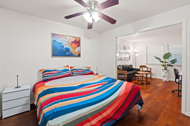 1110 W 22nd ST 2, Austin, TX 78705