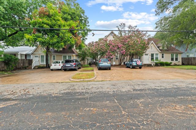1110 W 22nd ST 2, Austin, TX 78705