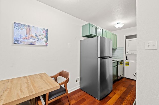 1110 W 22nd ST 2, Austin, TX 78705