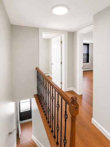 9 SILVER ST, Bayonne, NJ 07002