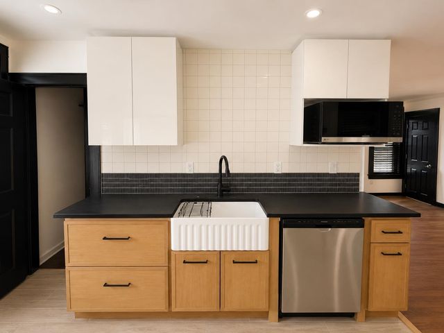9 SILVER ST, Bayonne, NJ 07002