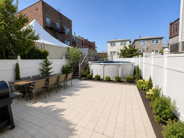 9 SILVER ST, Bayonne, NJ 07002