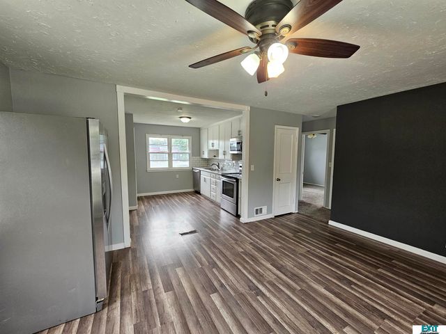 5531 Saylor Street, Lincoln, NE 68506