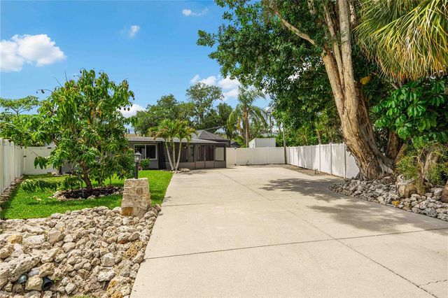 4014 RADNOR PLACE, Sarasota, FL 34233