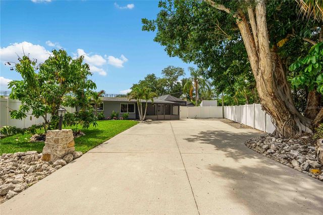 4014 RADNOR PLACE, Sarasota, FL 34233