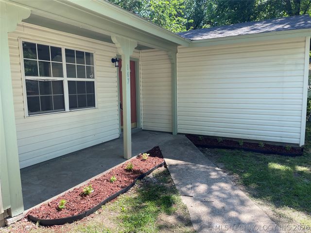 107 S 196th East Avenue, Tulsa, OK 74108