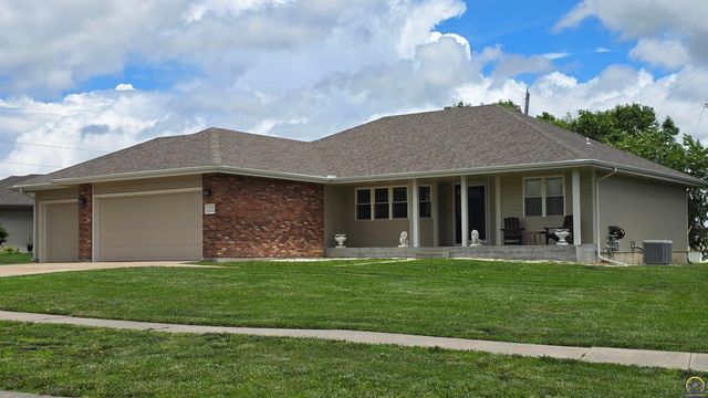 4148 SW Moundview DR, Topeka, KS 66610