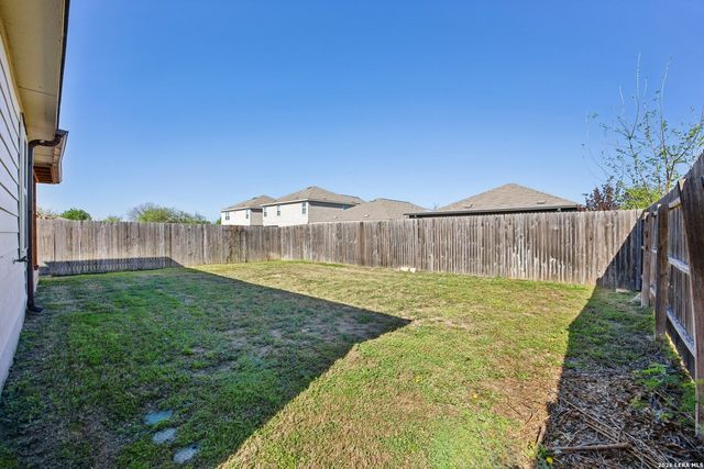 160 Field Rdg, New Braunfels, TX 78130