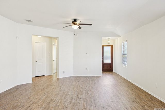 160 Field Rdg, New Braunfels, TX 78130