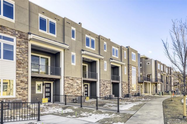 15514 W Washburn Avenue, Lakewood, CO 80228