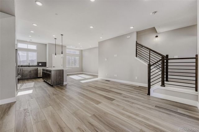 15514 W Washburn Avenue, Lakewood, CO 80228