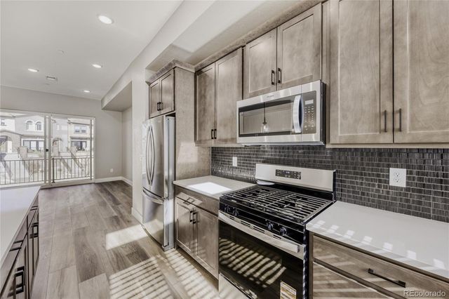 15514 W Washburn Avenue, Lakewood, CO 80228