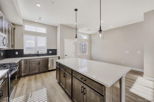 15514 W Washburn Avenue, Lakewood, CO 80228