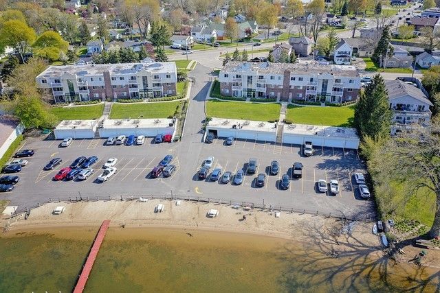 211 E Liberty Street 4, Wauconda, IL 60084