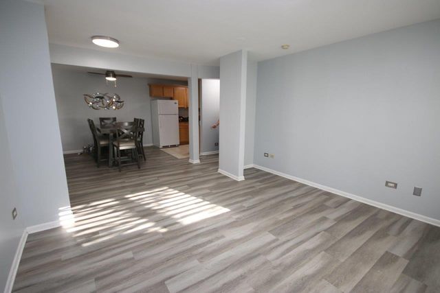 211 E Liberty Street 4, Wauconda, IL 60084