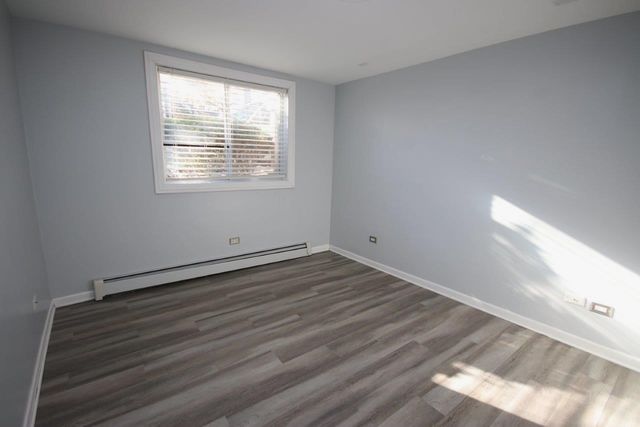 211 E Liberty Street 4, Wauconda, IL 60084