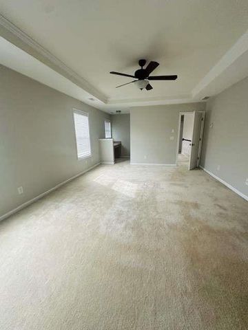 3999 Elm Trace Drive, Loganville, GA 30052