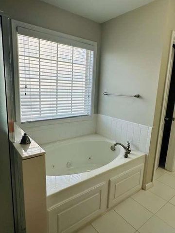 3999 Elm Trace Drive, Loganville, GA 30052
