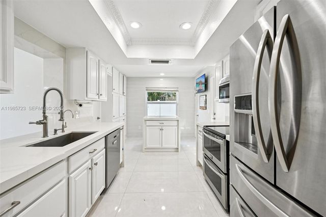 8900 SW 7th St, Boca Raton, FL 33433