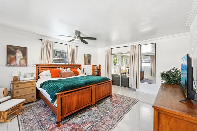 8900 SW 7th St, Boca Raton, FL 33433