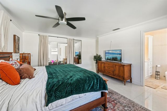 8900 SW 7th St, Boca Raton, FL 33433