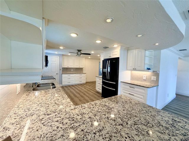 3295 ADRIAN AVENUE, Largo, FL 33774