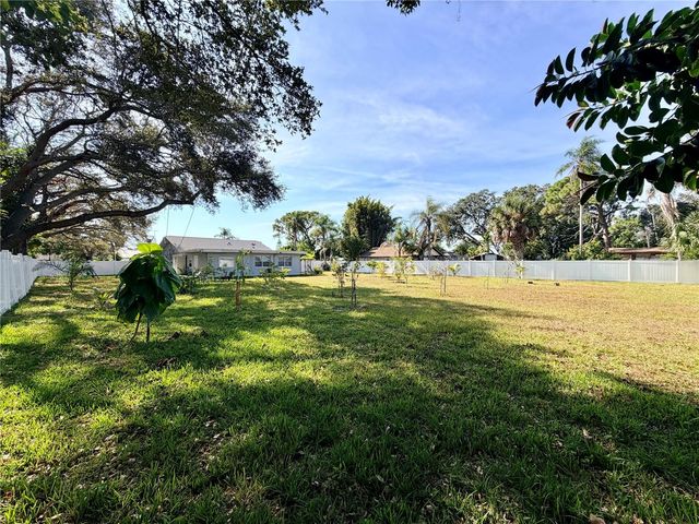 3295 ADRIAN AVENUE, Largo, FL 33774