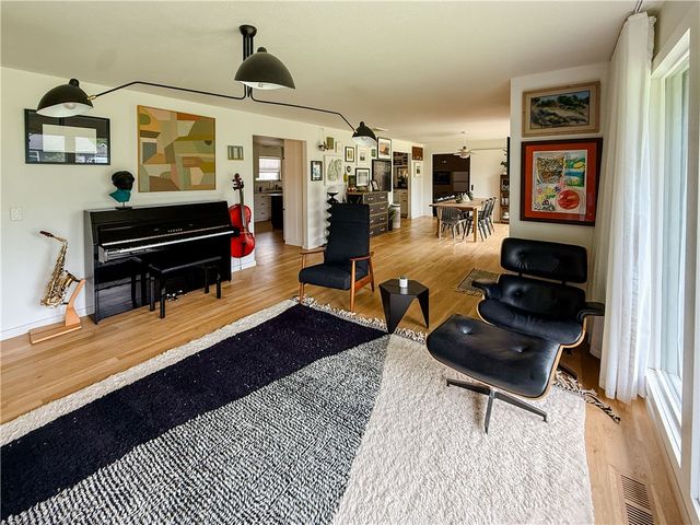 307 Crestview Drive, Bentonville, AR 72712