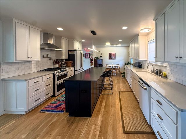 307 Crestview Drive, Bentonville, AR 72712
