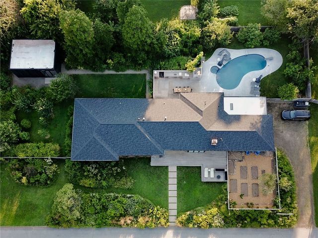 307 Crestview Drive, Bentonville, AR 72712