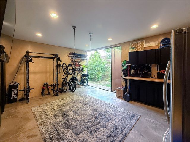 307 Crestview Drive, Bentonville, AR 72712