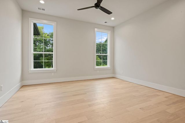 102 Adrian Way, Simpsonville, SC 29680