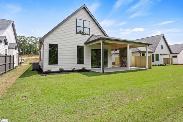 102 Adrian Way, Simpsonville, SC 29680
