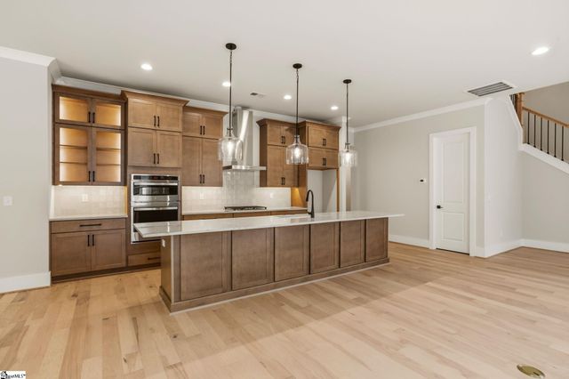 102 Adrian Way, Simpsonville, SC 29680