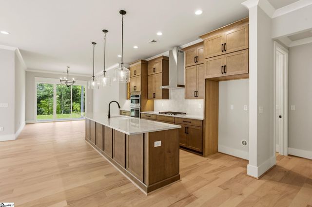 102 Adrian Way, Simpsonville, SC 29680