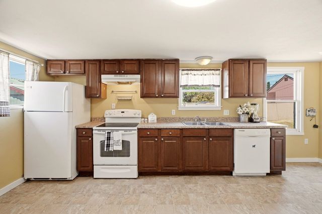 4013 N Whitehouse St, Spokane, WA 99205