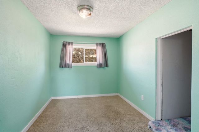 4013 N Whitehouse St, Spokane, WA 99205