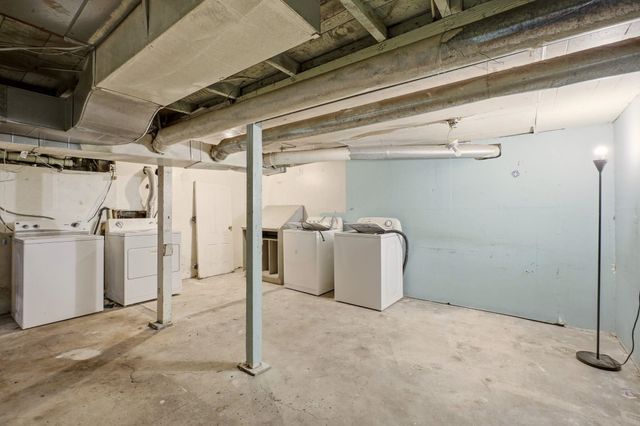 4013 N Whitehouse St, Spokane, WA 99205