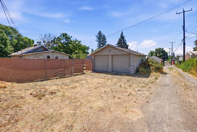 4013 N Whitehouse St, Spokane, WA 99205
