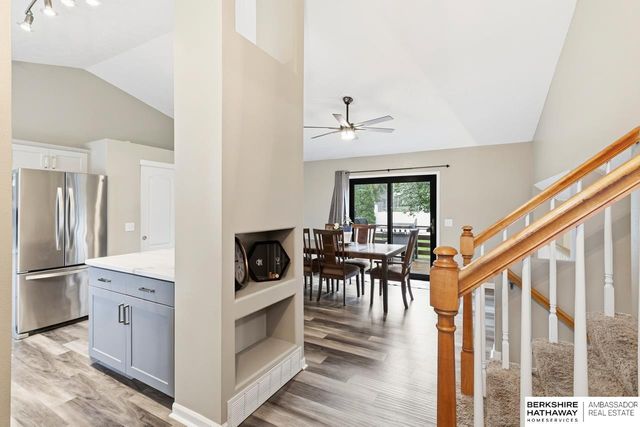 815 Clearwater Drive, Papillion, NE 68046
