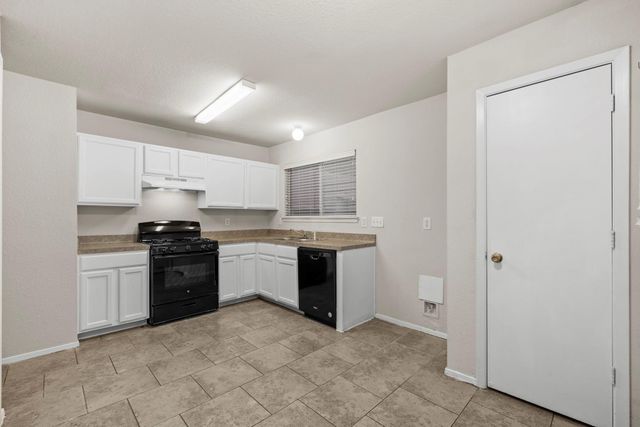 1617 Nichole Woods Drive, Houston, TX 77047