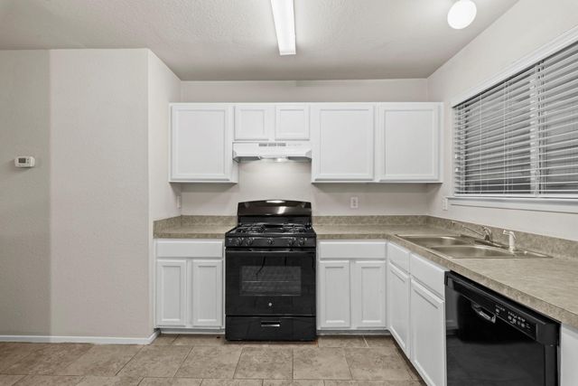 1617 Nichole Woods Drive, Houston, TX 77047