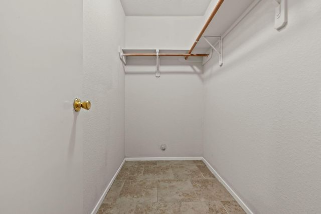 1617 Nichole Woods Drive, Houston, TX 77047