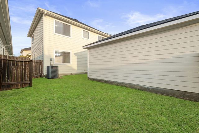 1617 Nichole Woods Drive, Houston, TX 77047