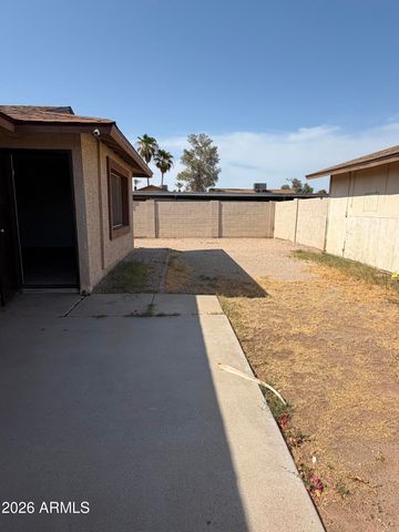 5232 W MAUNA LOA Lane, Glendale, AZ 85306