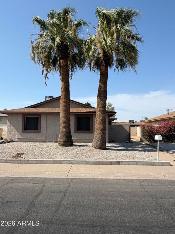 5232 W MAUNA LOA Lane, Glendale, AZ 85306