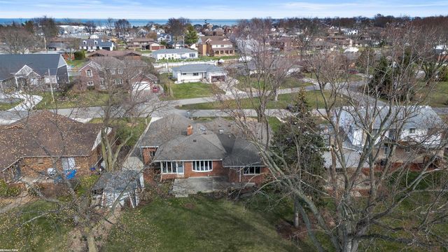 41589 Windmill Street, Harrison Twp, MI 48045