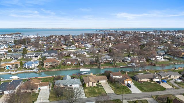 41589 Windmill Street, Harrison Twp, MI 48045