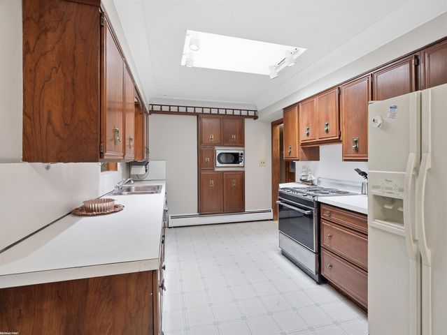 41589 Windmill Street, Harrison Twp, MI 48045
