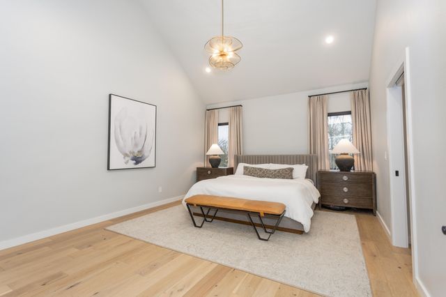 200-202 N Blarney Court, Nixa, MO 65714